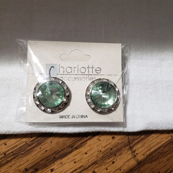 Vintage 1980's Charlotte Accessories Pierced Earrings with posts - Picture 2 of 5